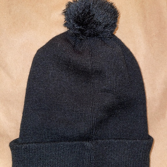 Ellie Goulding EG Pyramid Black Beanie Merch - Picture 2 of 3